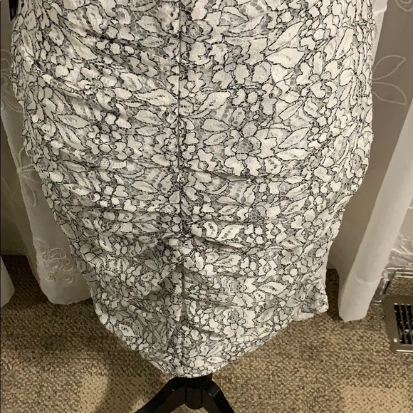 Dress - Picture 5 of 7